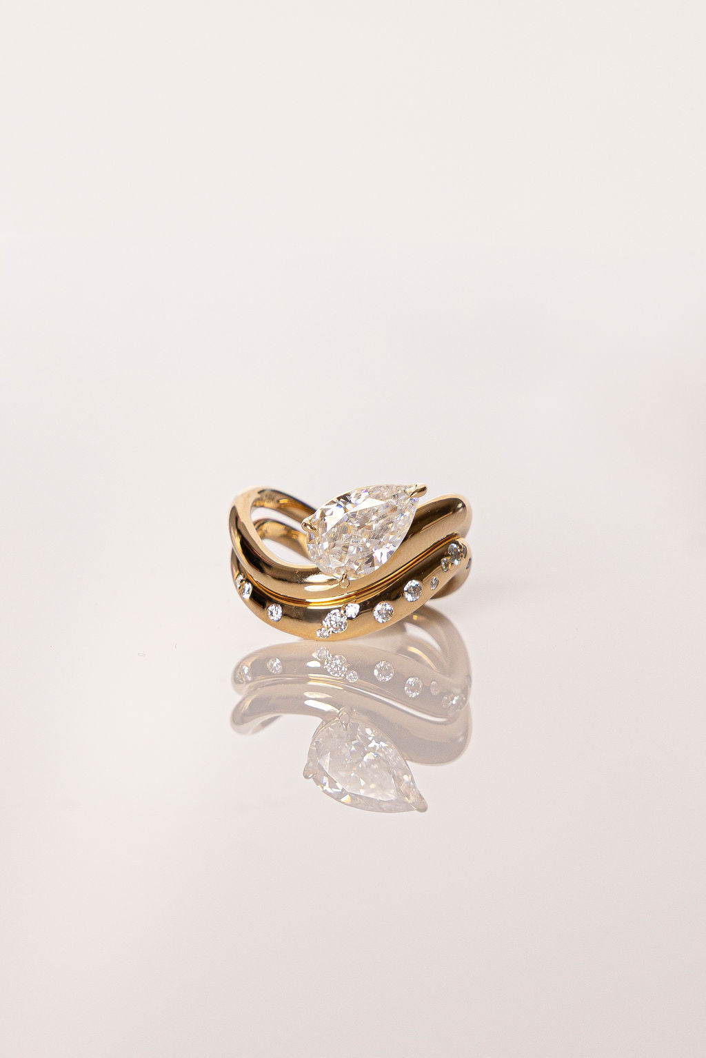 Waved Solitaire