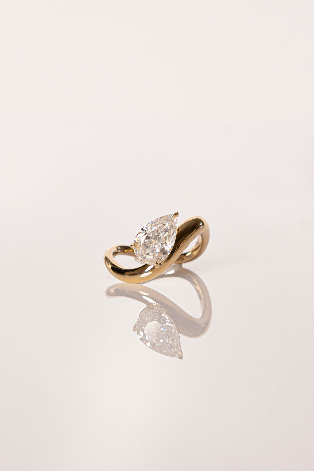 Waved Solitaire