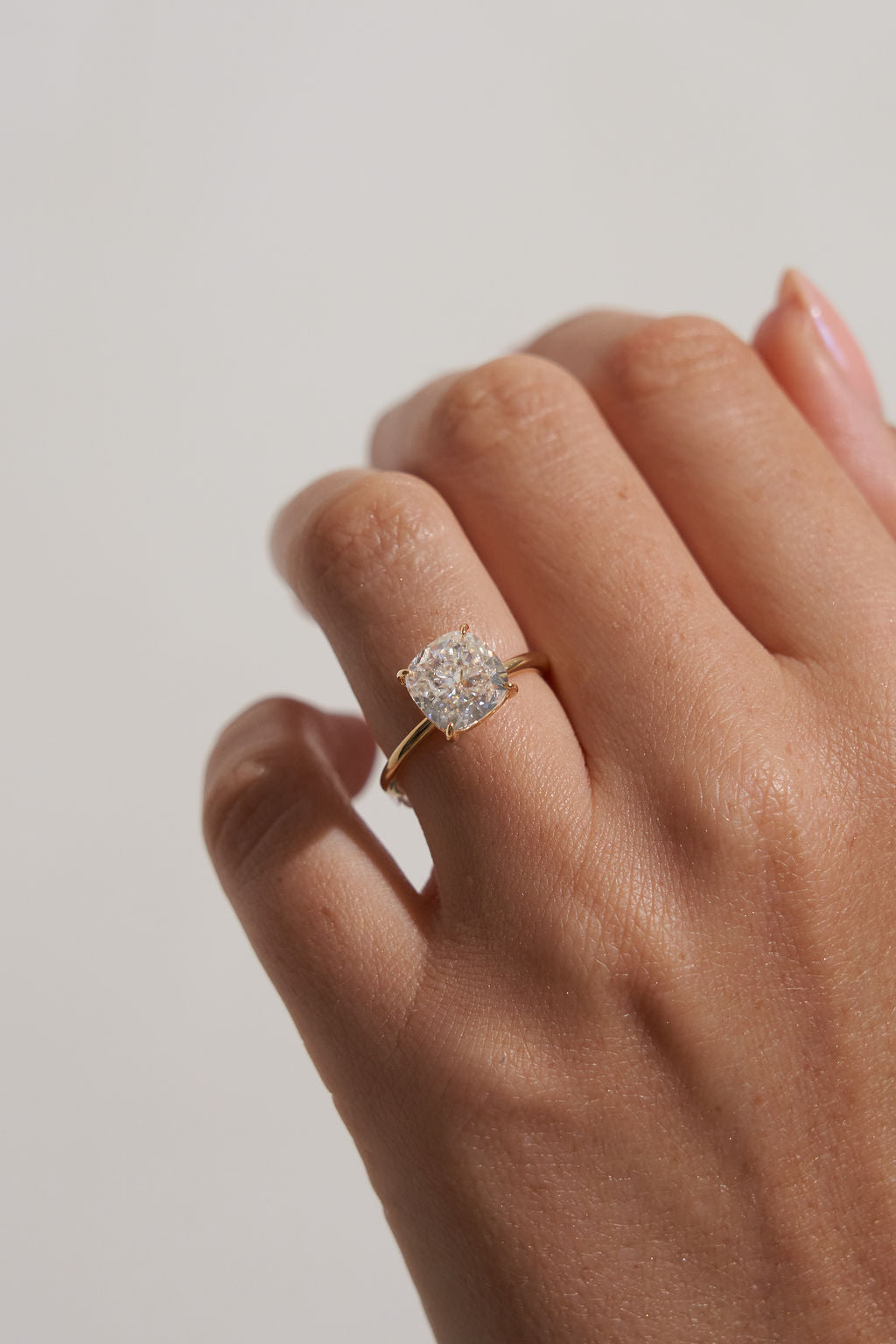 Cushion Solitaire (Square)