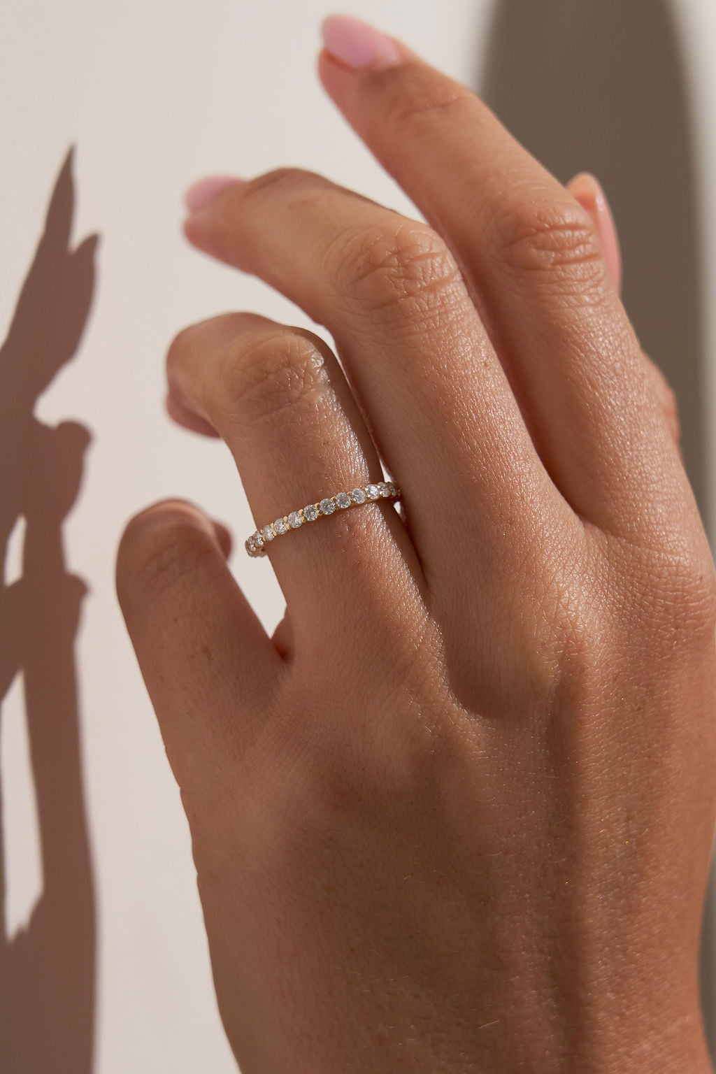 Medium Pavé Round Wedding Band