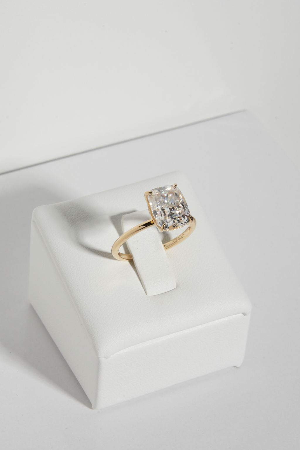 Cushion Solitaire