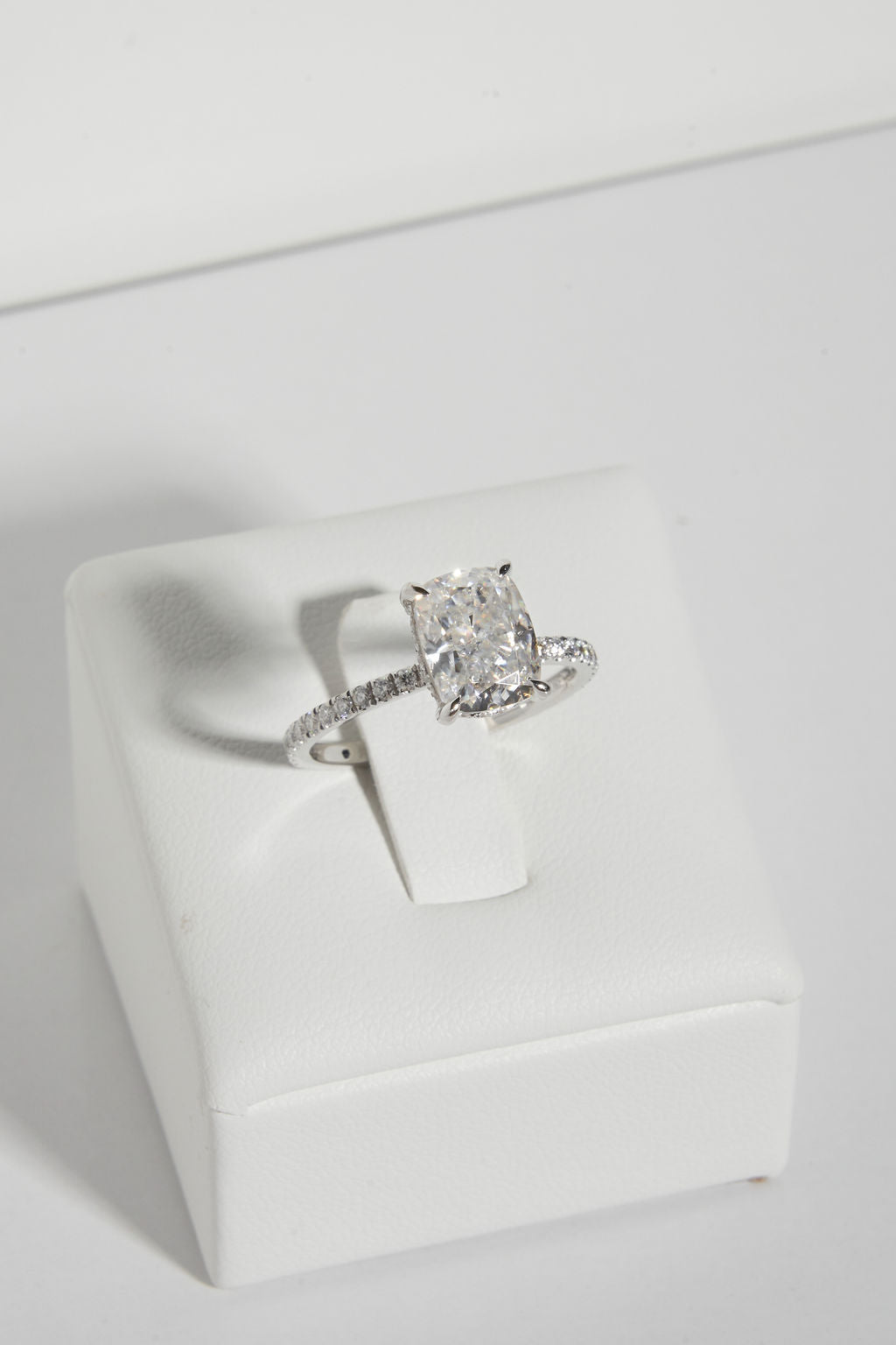 Cushion Solitaire