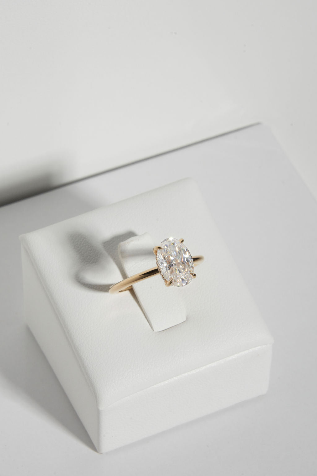 Oval Solitaire