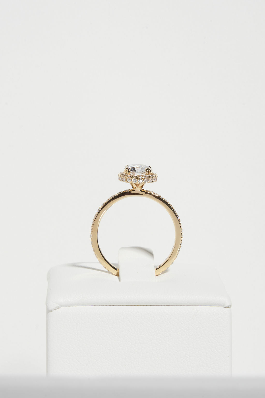 Round Halo