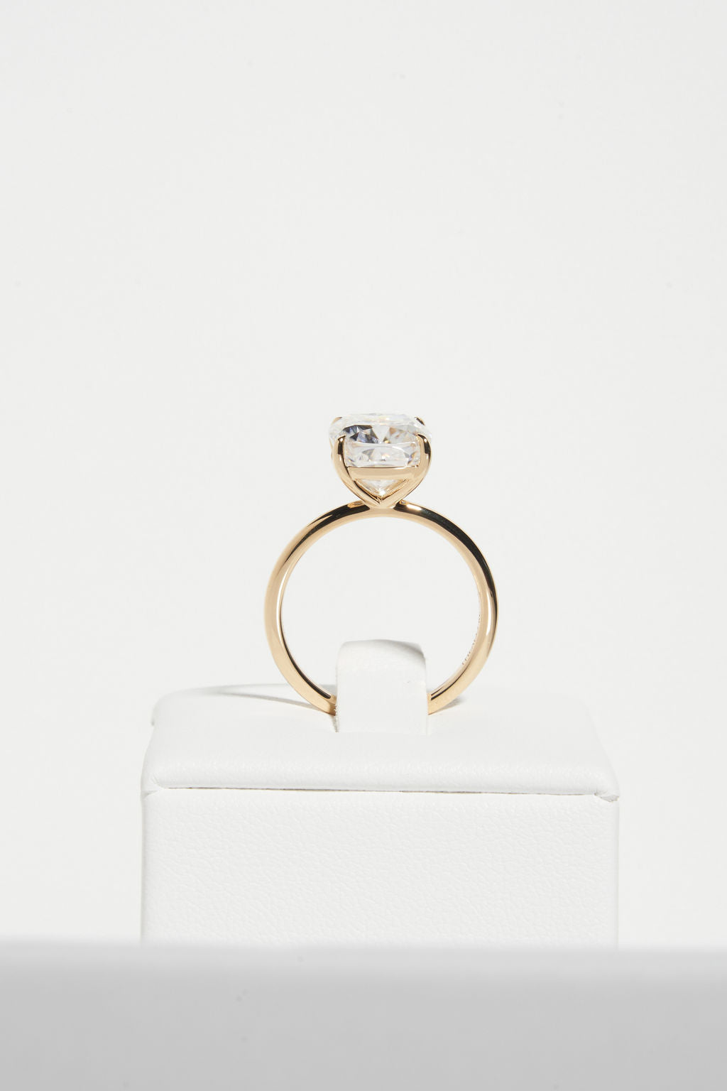 Cushion Solitaire (Square)