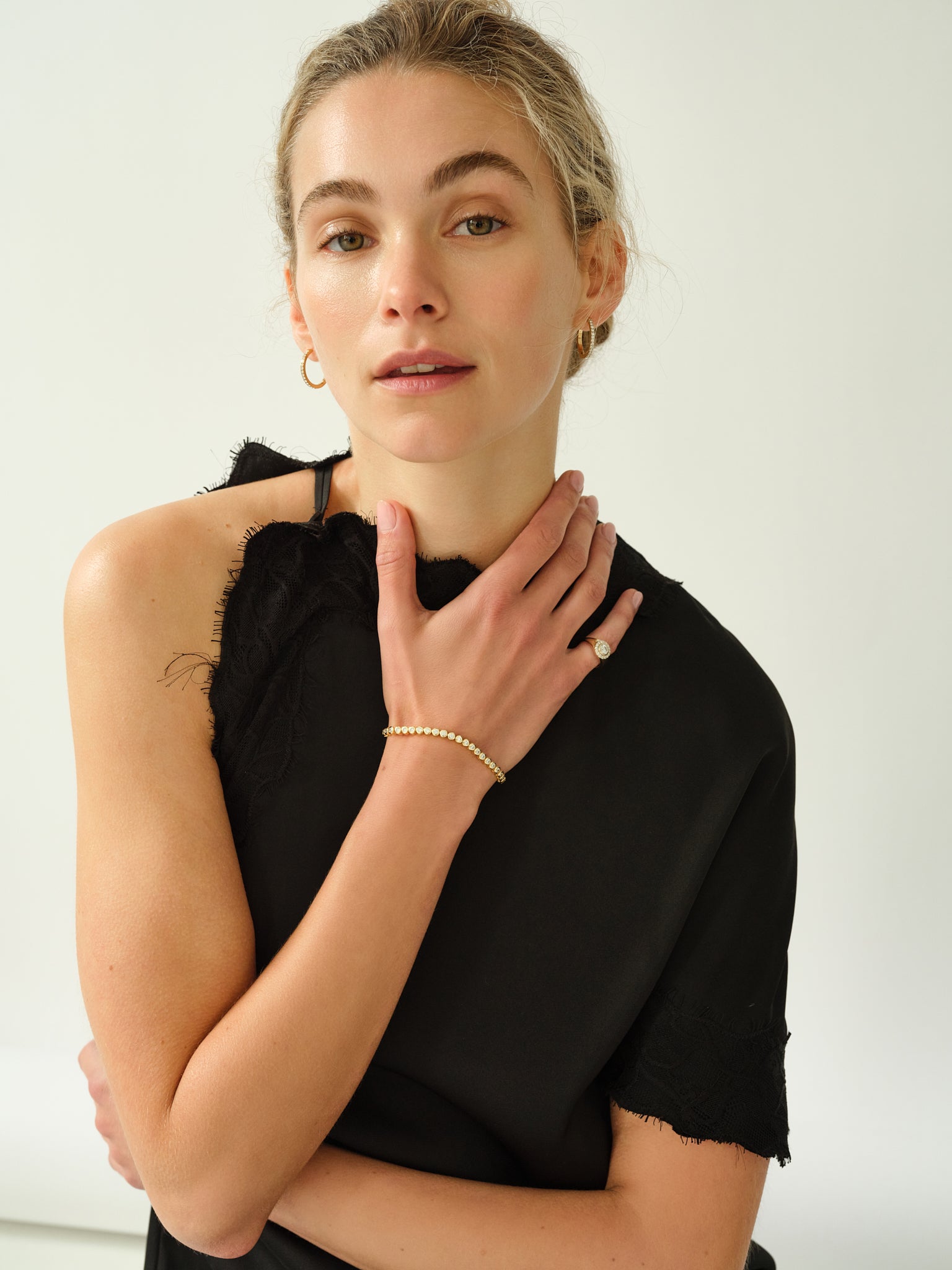 Lucia Bezel Tennis Bracelet