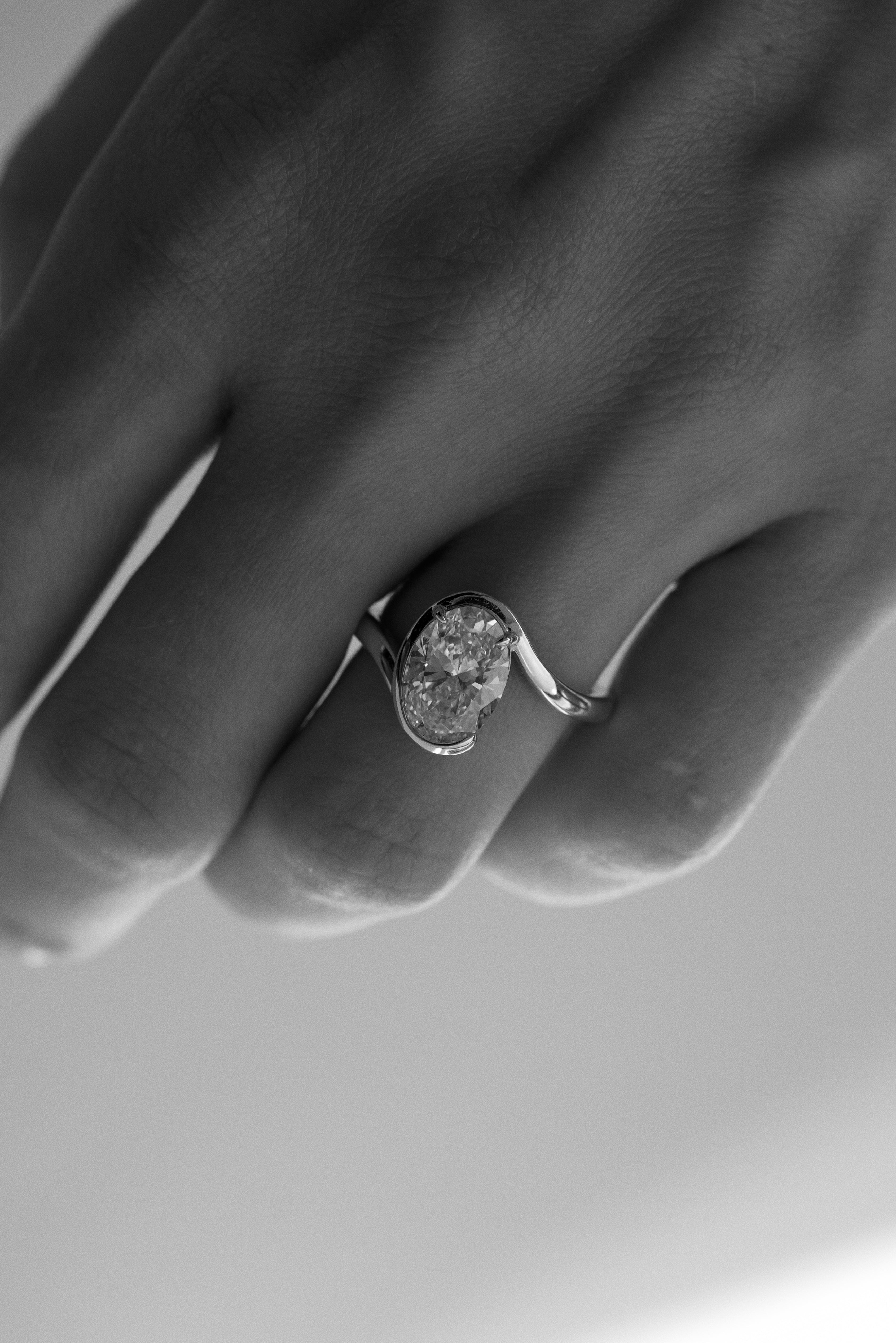 2.01ct Oval Lab Diamond Arc Solitaire set in 18k Yellow Gold