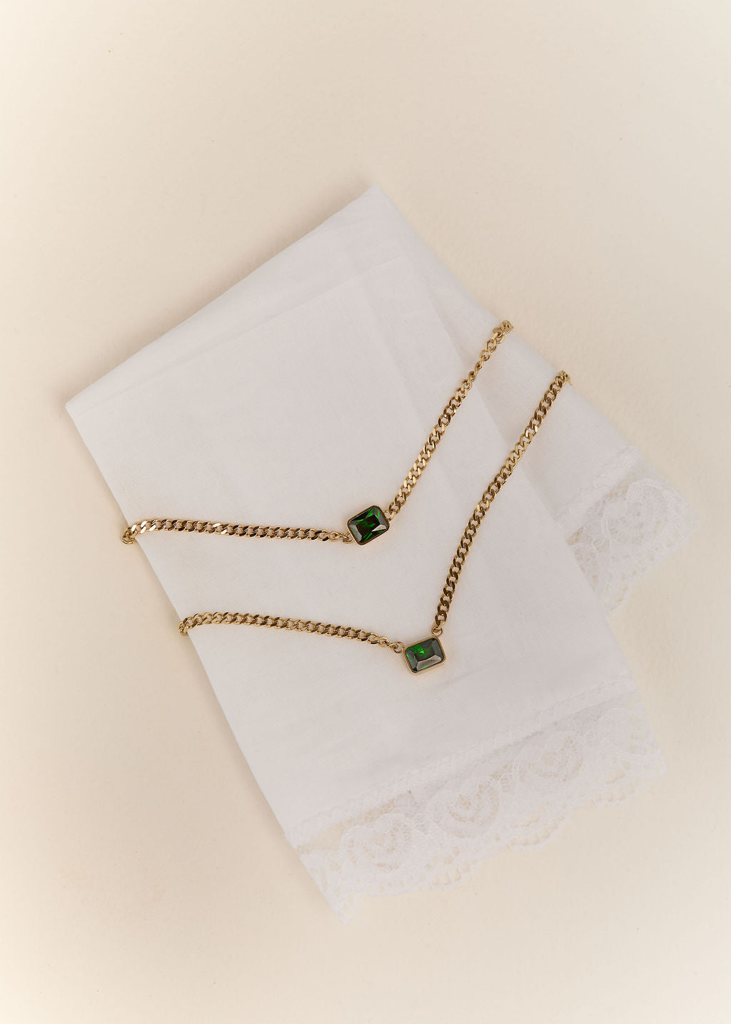 Emerald Flat Curb Pendant