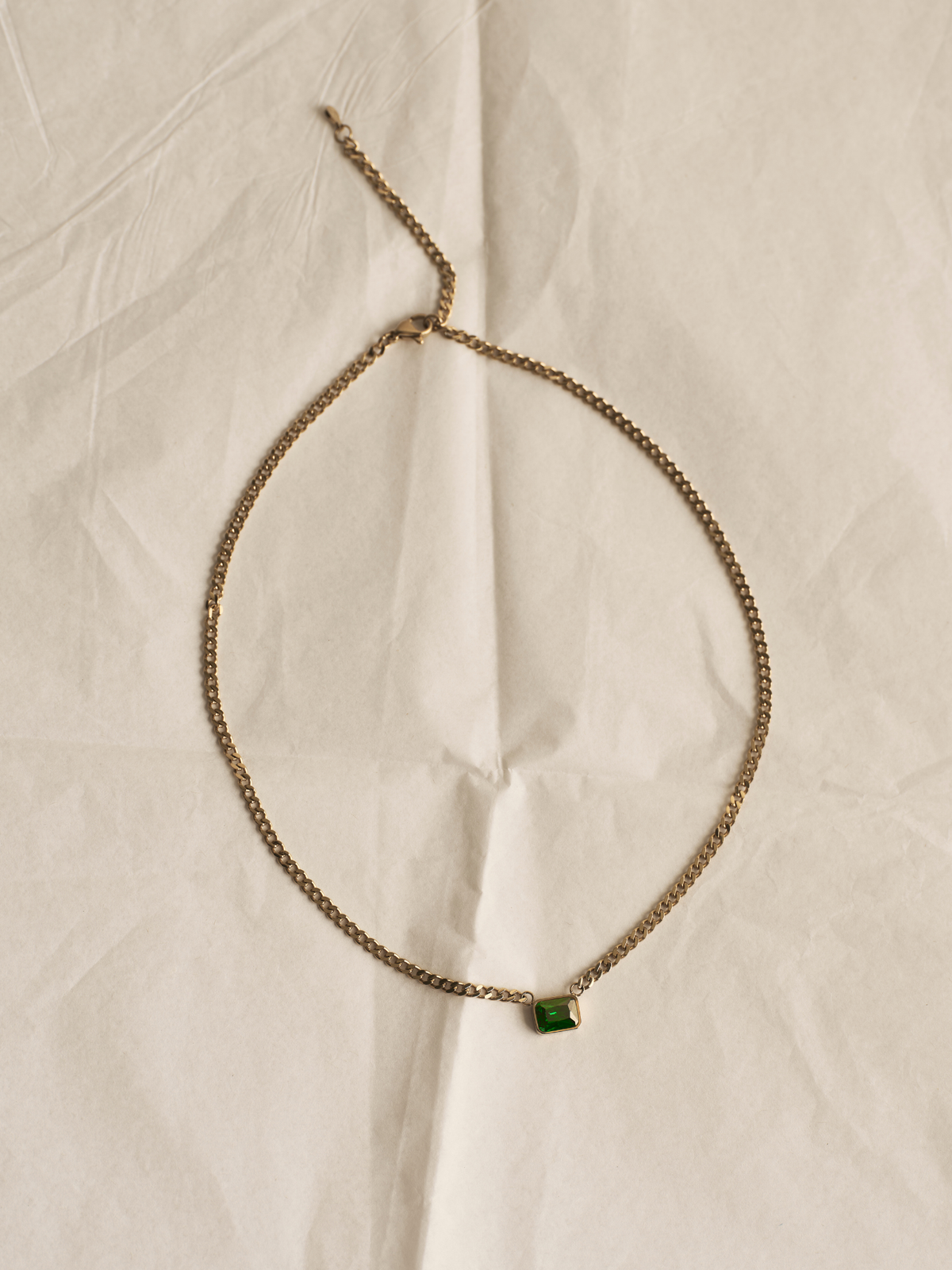 Emerald Flat Curb Pendant
